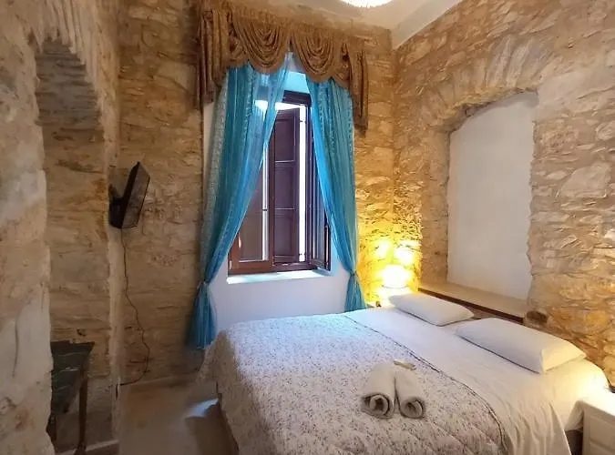 Boutique Tsopela Skiathos Town